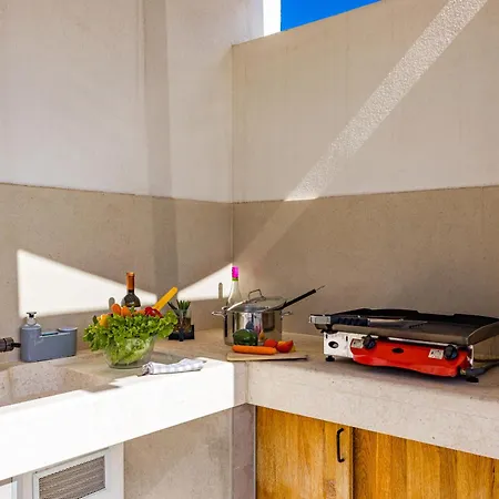 Lu Near Fazana For 7 People With Private Pool, Kids Playground & Sea View Villa Galižana